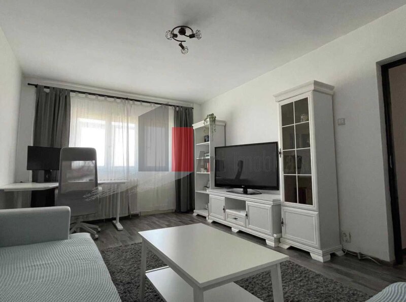 Inchiriez apartament 3 camere  si loc de parcare in zona Piata Gorjului