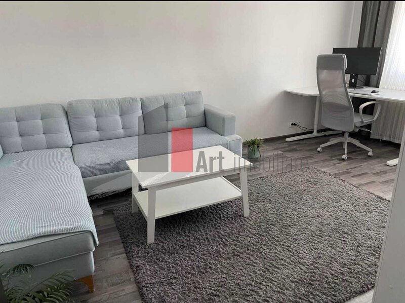 Inchiriez apartament 3 camere  si loc de parcare in zona Piata Gorjului
